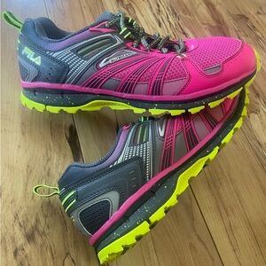 Fila memory TKO TT 4.0 ombré Pink Yellow Athletic Shoes trail running Womens 11